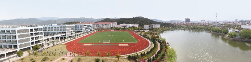 0058湖畔全景.jpg